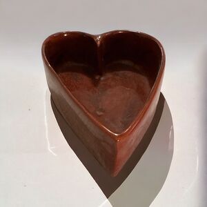 Winterthur Adaptation Foreign Advisory Heart shape Trinket Red Bowl